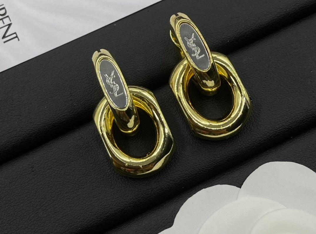 Amy Gold Earrings