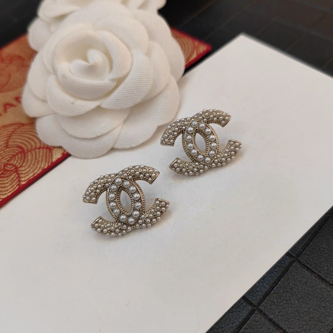 Yolima Pearl Earrings