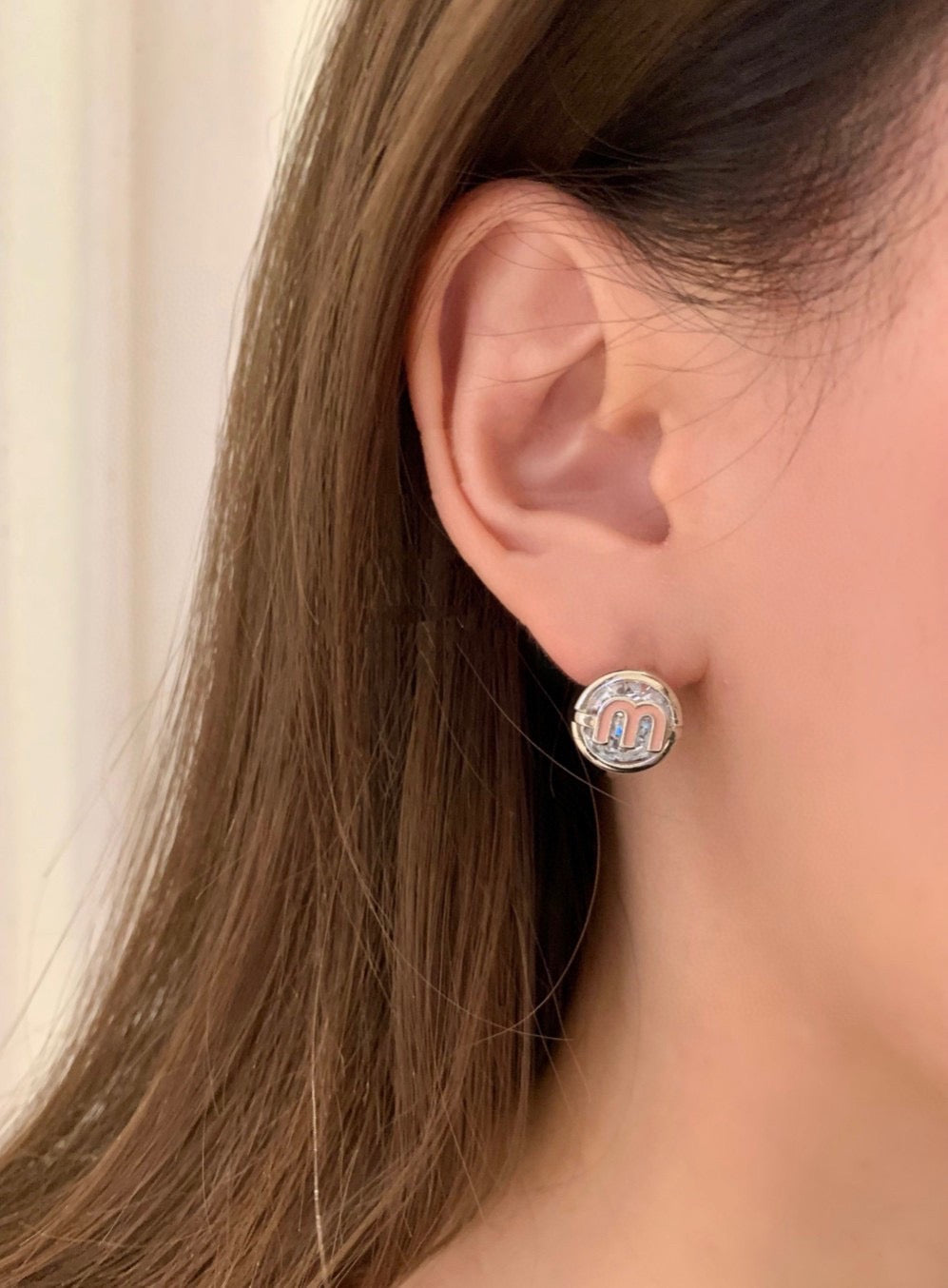 M Round Diamond Earring