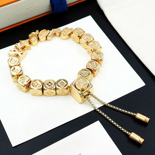 Charm L Bracelet