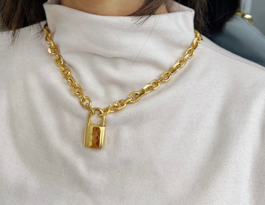 Lucy Necklace