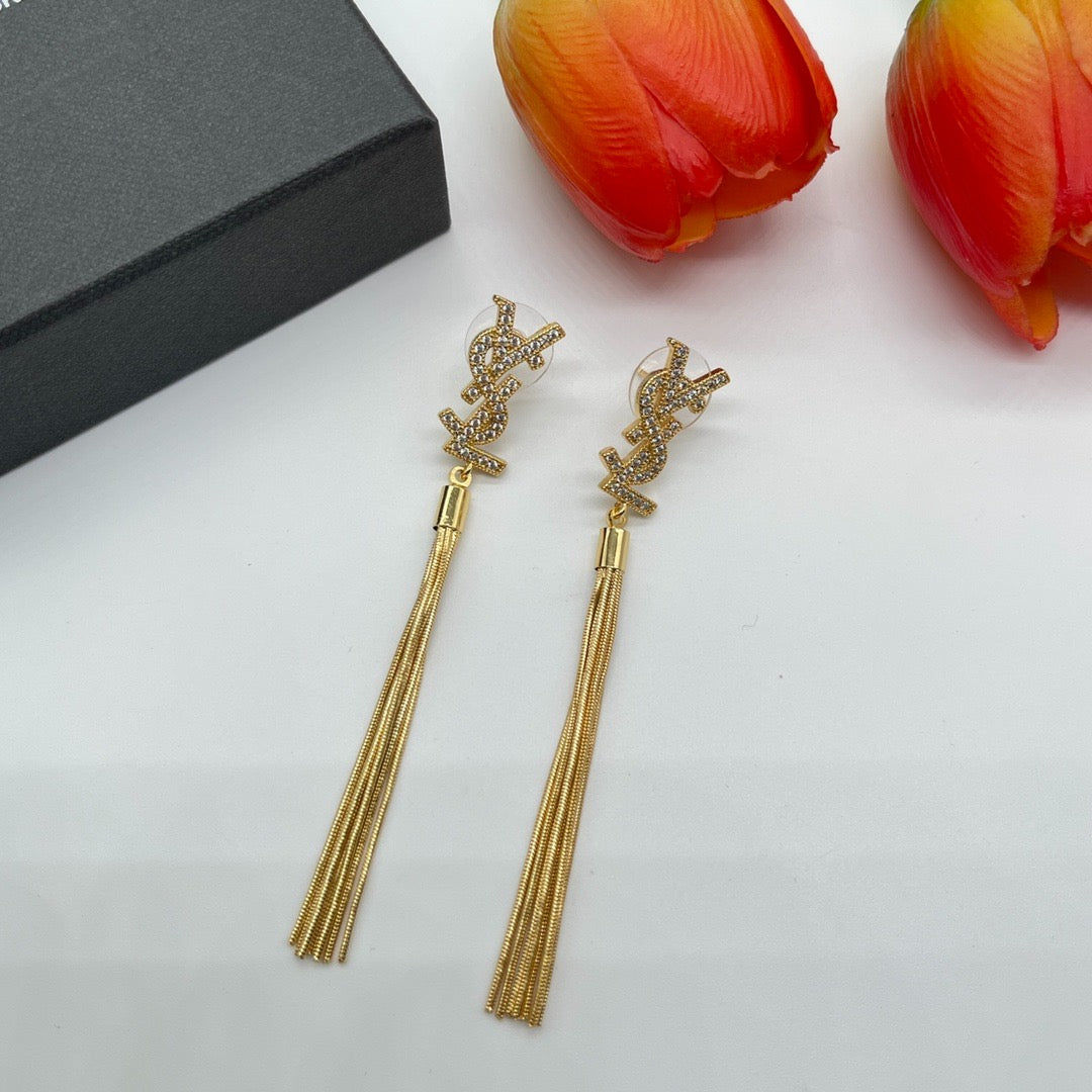 Y Elegant Earrings