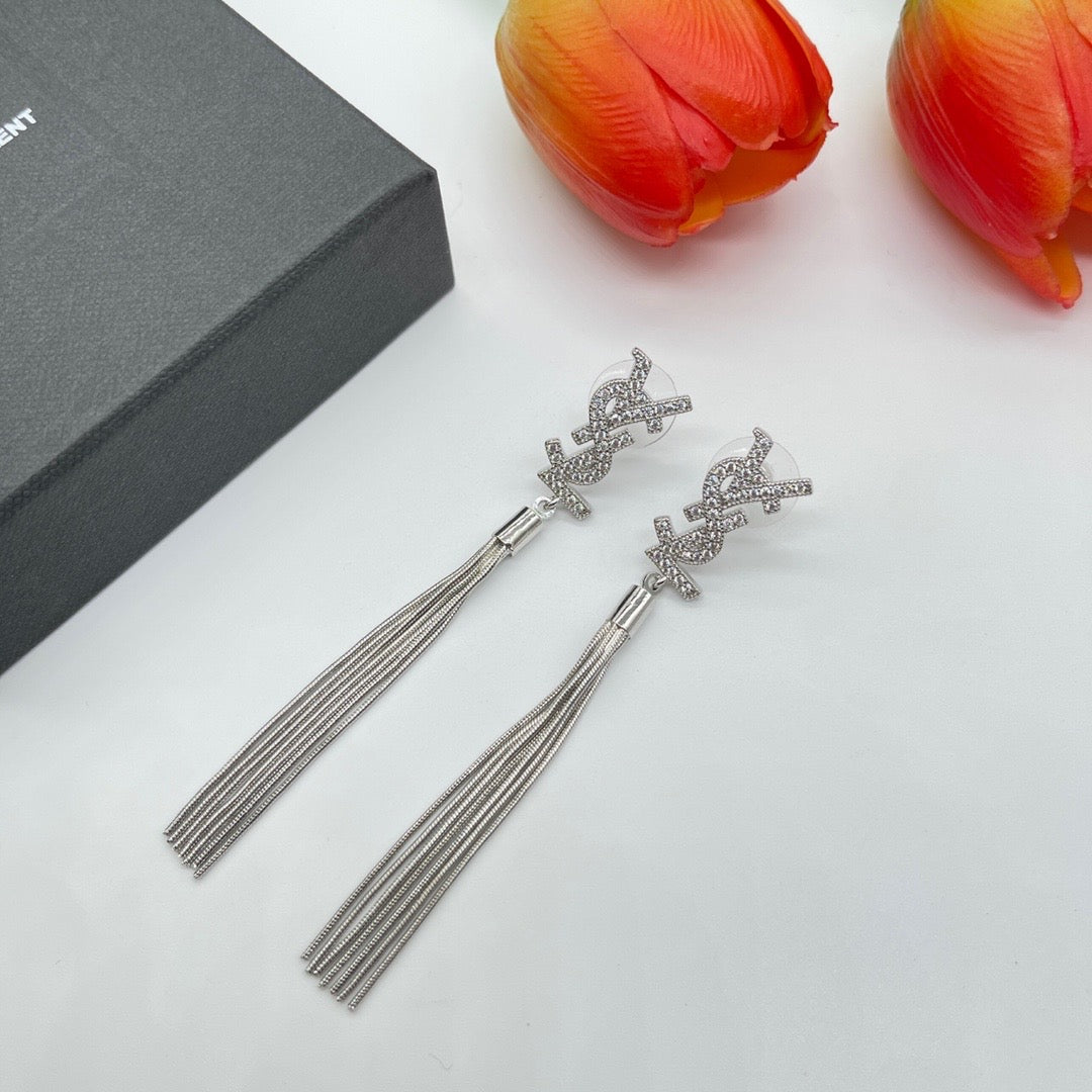 Y Elegant Earrings