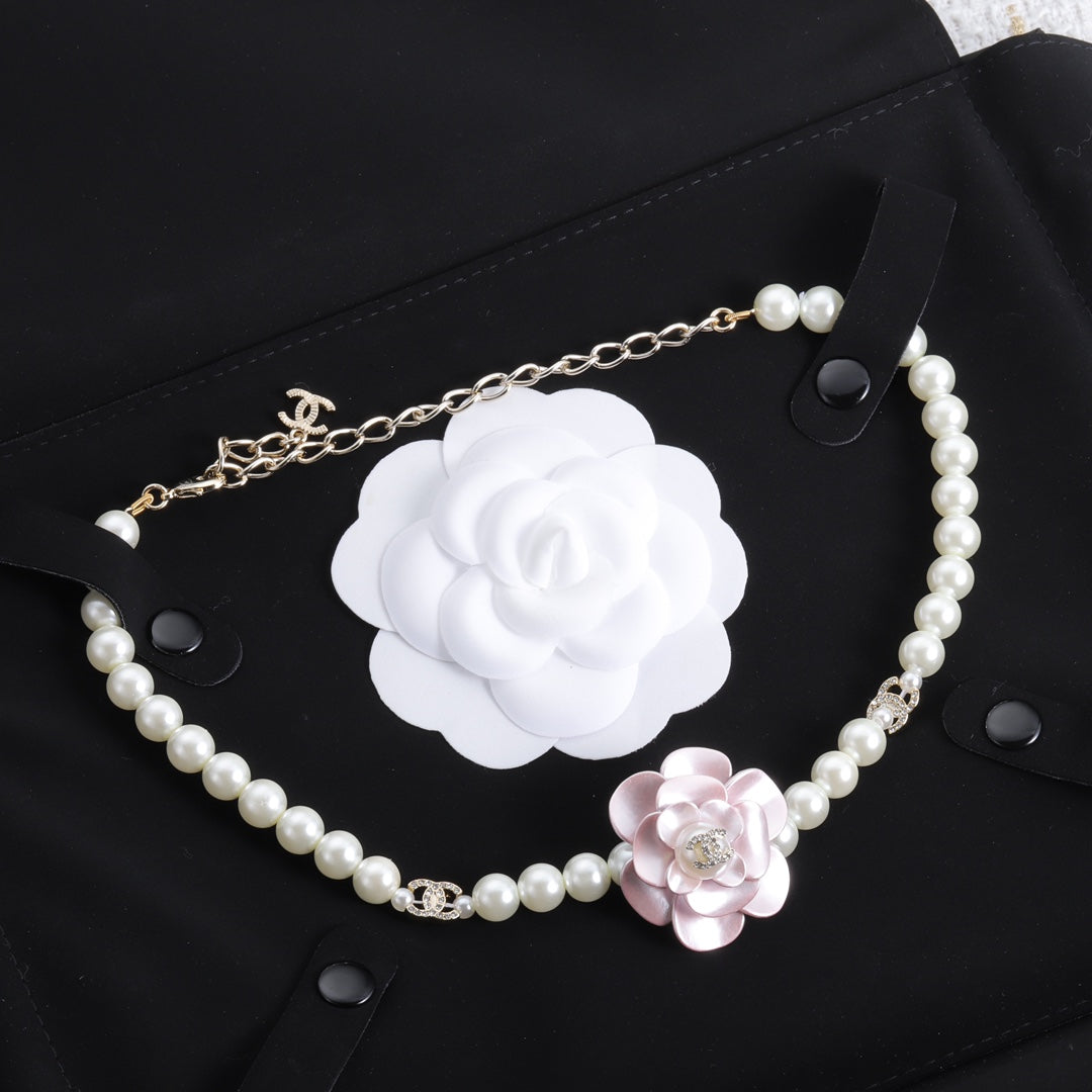 Romance Necklace