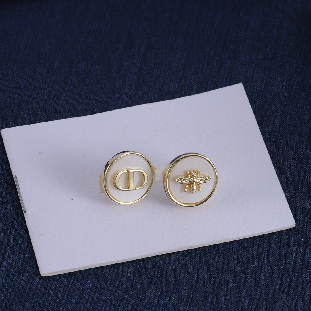 Bee Round Earrings