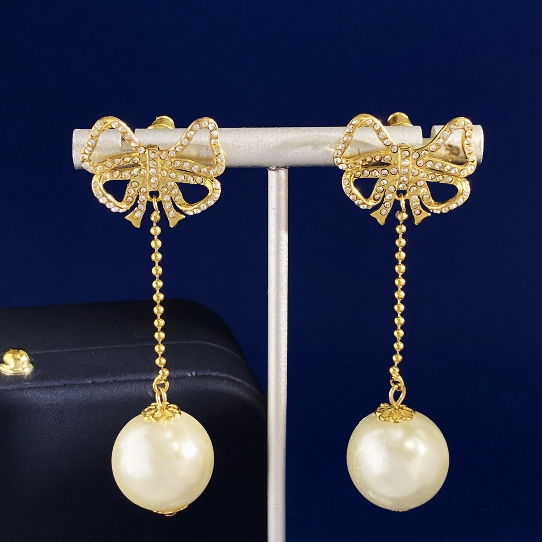 Bow/Pearl Long Earrings
