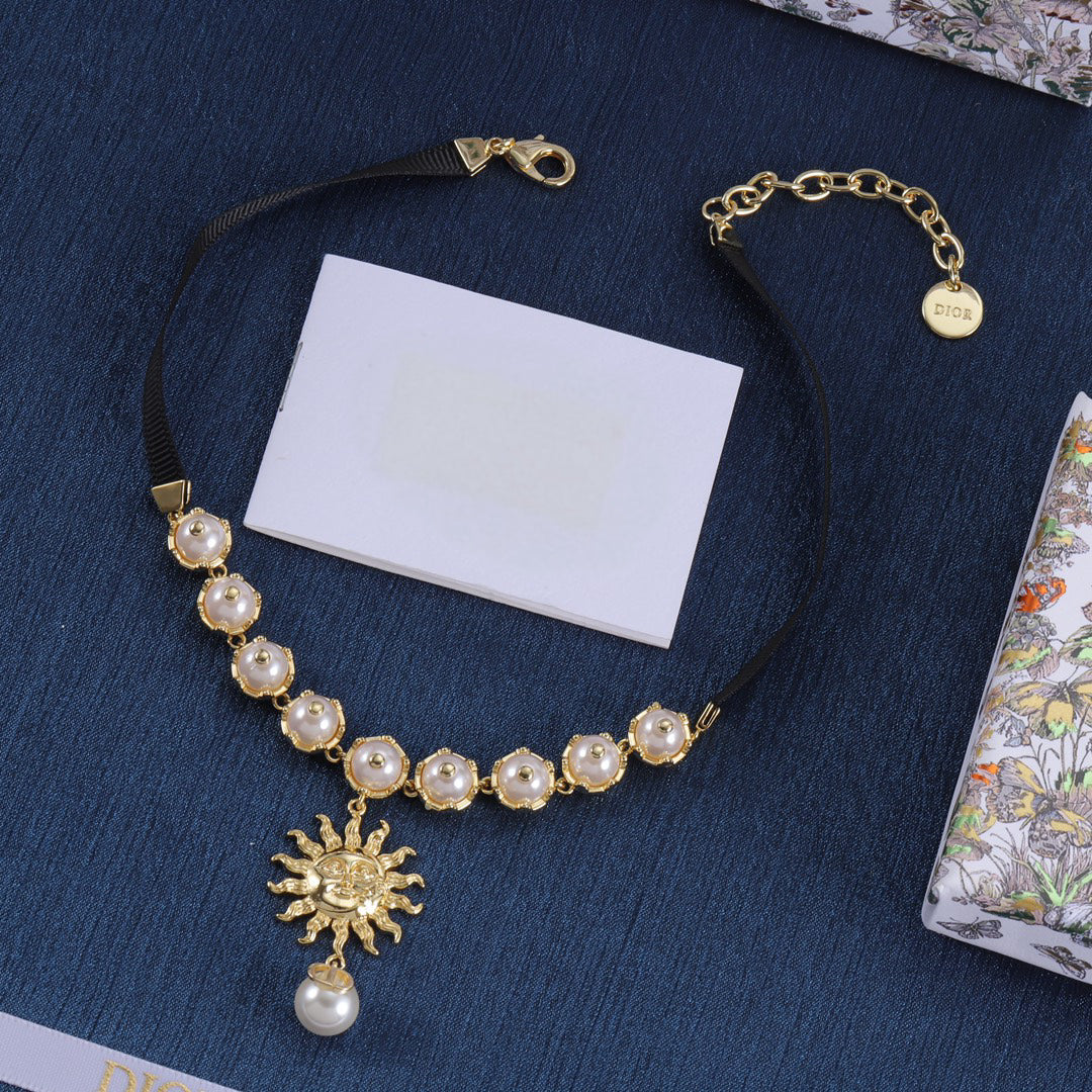 Solecito Choker